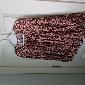 Size medium blouse by Old Navy